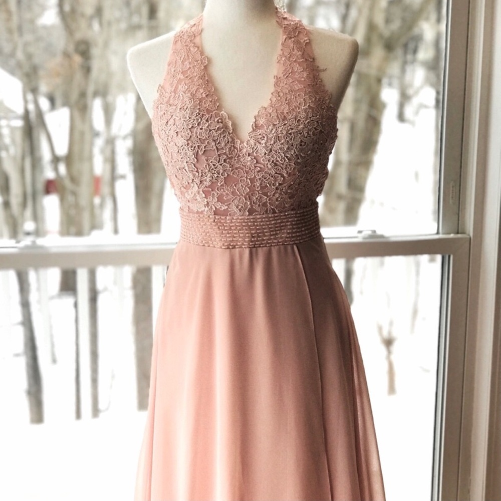 NWOT Lace and chiffon Prom dress
